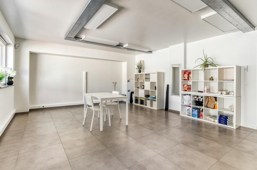 verhuurd-handelspand-op-toplocatie-in-oostduinkerke-170m-010.jpg