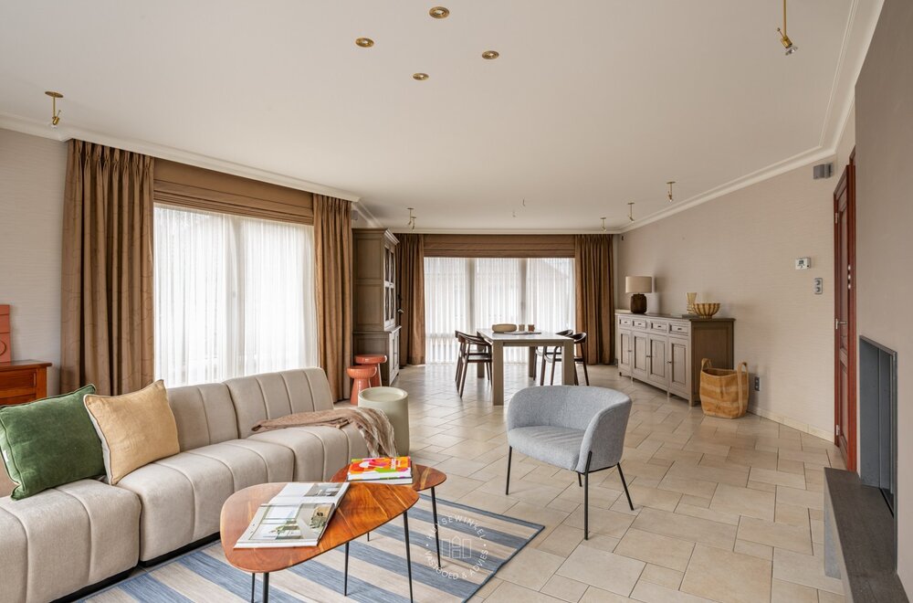 veelzijdige-woning-met-opslaggarage004.jpg