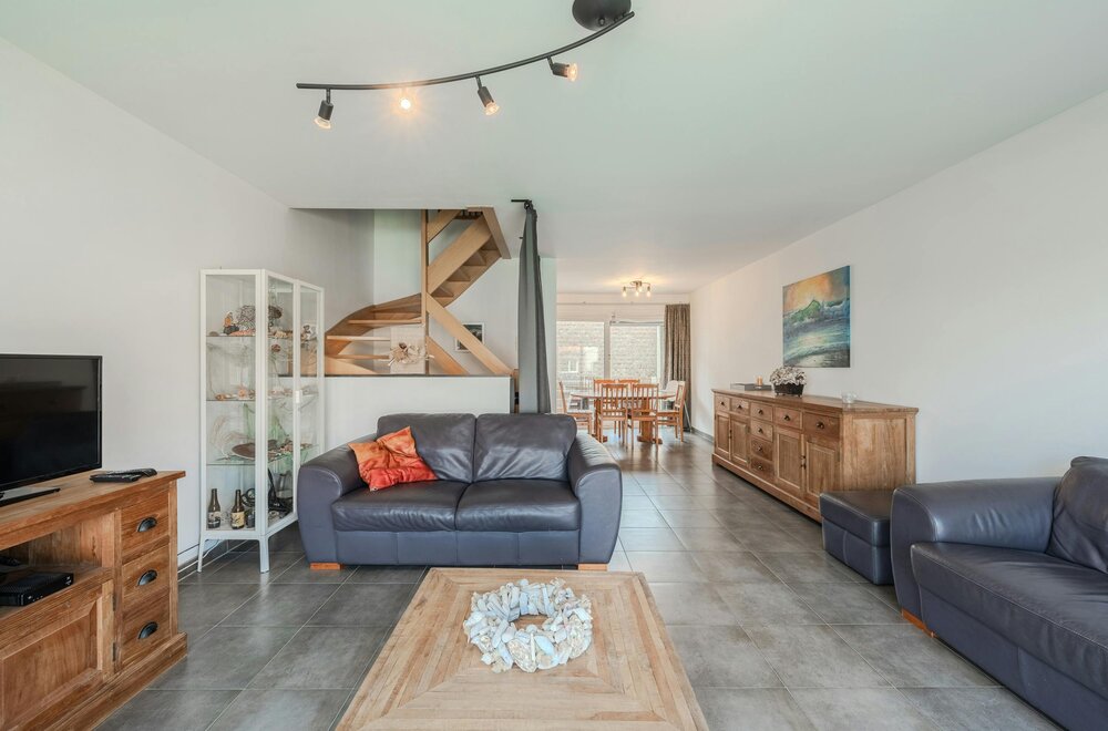 bel-tage-woning-met-4-slaapkamers-garage-en-tuin-015.jpg