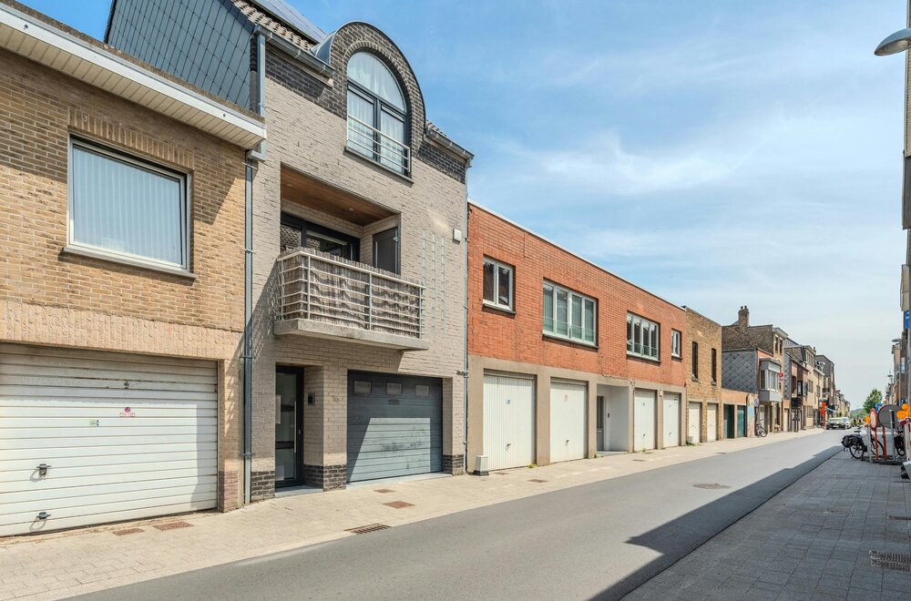 bel-tage-woning-met-4-slaapkamers-garage-en-tuin-018.jpg