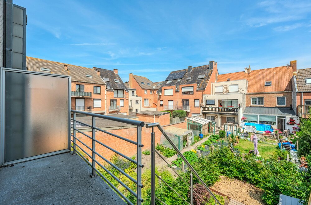bel-tage-woning-met-4-slaapkamers-garage-en-tuin-027.jpg