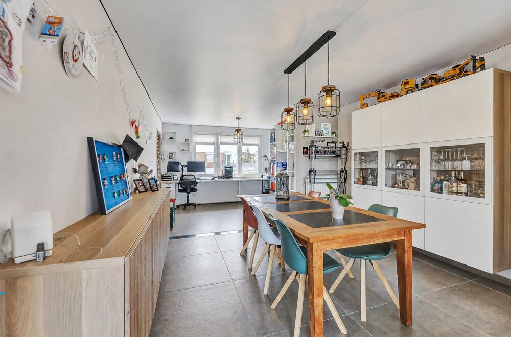 gerenoveerde-woning-met-3-slaapkamers-en-tuin-in-dilbeek003.jpg