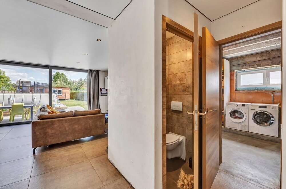 gerenoveerde-woning-met-3-slaapkamers-en-tuin-in-dilbeek006.jpg