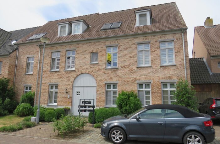 2440 Geel