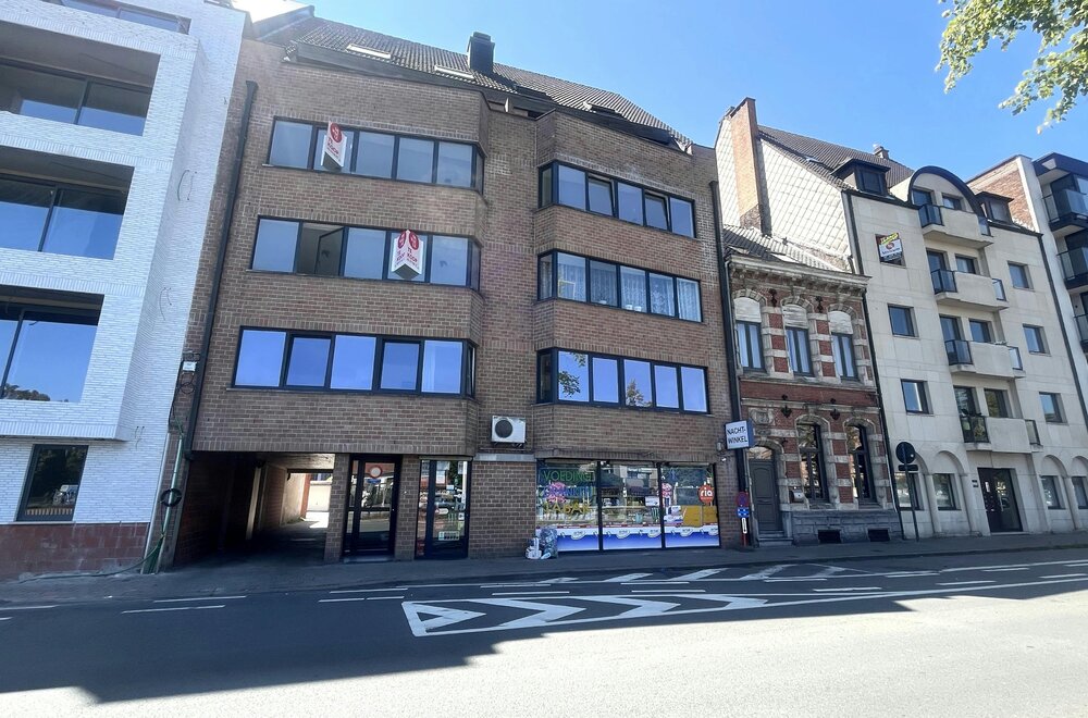 dakappertement-met-1-slaapkamer-te-koop-aan-station-eeklo001.jpg