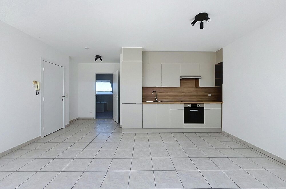 dakappertement-met-1-slaapkamer-te-koop-aan-station-eeklo004.jpg