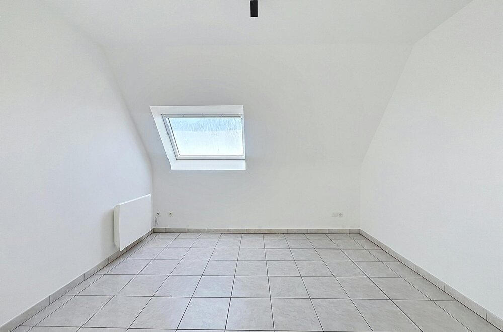 dakappertement-met-1-slaapkamer-te-koop-aan-station-eeklo010.jpg