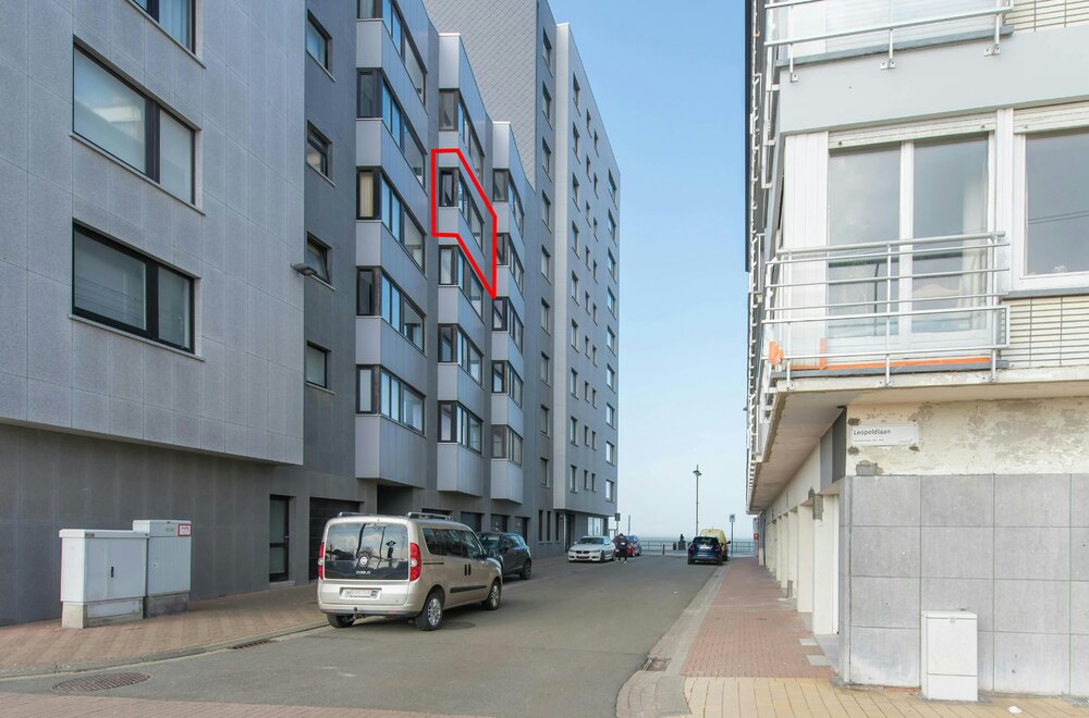 ruime-studio-met-prachtig-zijdelings-zeezicht-te-middelkerke002.jpg