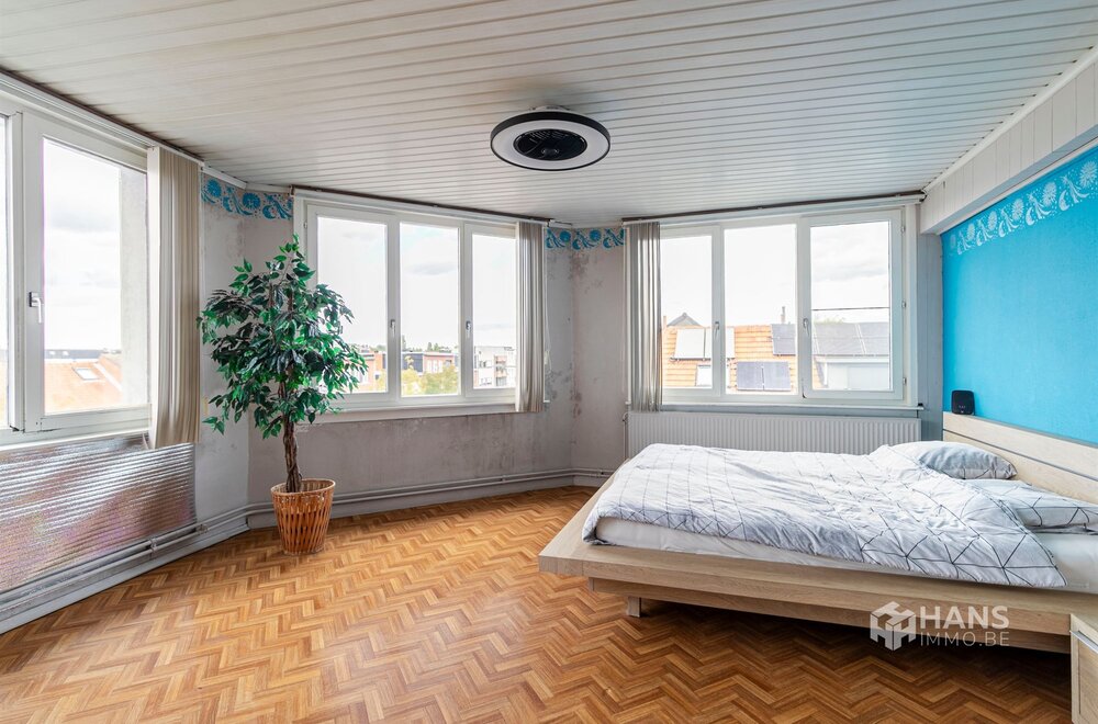 opbrengsteigendom-bestaande-uit-handelshuis-met-woonst-en-aanpalende-bel-etage-appartement-in-merksem-017.jpg