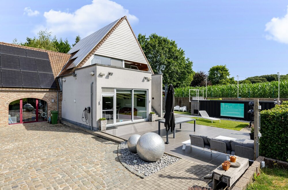 unieke-eigendom-met-woning-en-4-vakantiewoning-vlaamse-ardennen009.jpg