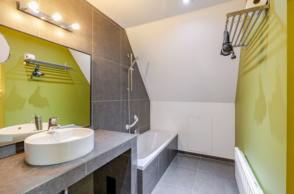 unieke-eigendom-met-woning-en-4-vakantiewoning-vlaamse-ardennen029.jpg