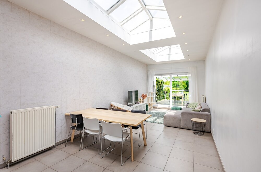 instapklare-gezinswoning-met-zonnige-tuin-en-strategisch-ligging-te-ninove004.jpg