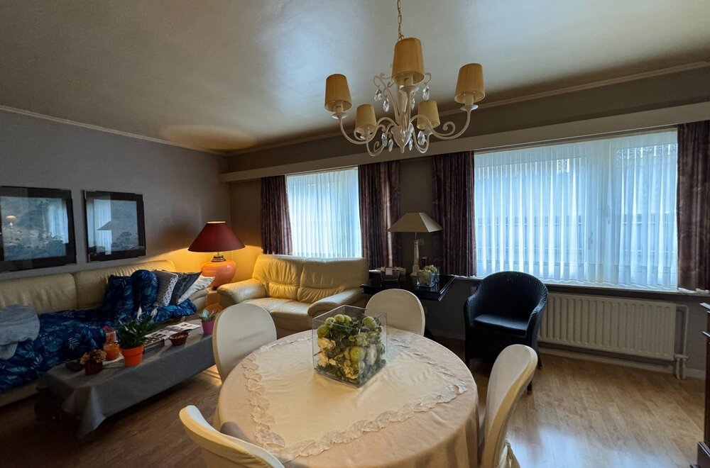 opbrengsteigendom-met-winkel-en-appartementen-op-toplocatie-in-kortrijk010.jpg