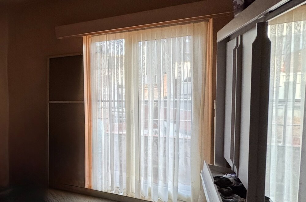 opbrengsteigendom-met-winkel-en-appartementen-op-toplocatie-in-kortrijk013.jpg