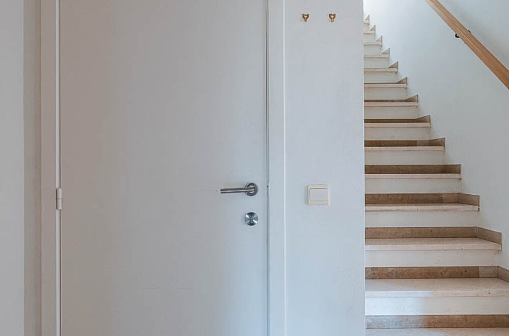 sfeervolle-penthouse-139-m2-met-zonneterras-schilderachtige-gelegen-rond-de-st-gilliskerk004.jpg