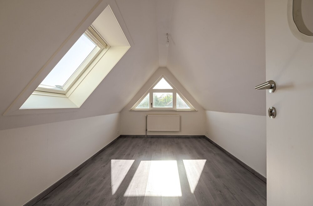 sfeervolle-penthouse-139-m2-met-zonneterras-schilderachtige-gelegen-rond-de-st-gilliskerk017.jpg