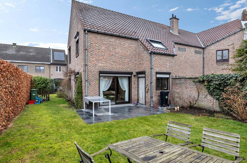 instapklare-hob-met-3-slaapkamers-garage-en-zonnige-tuin018.jpg