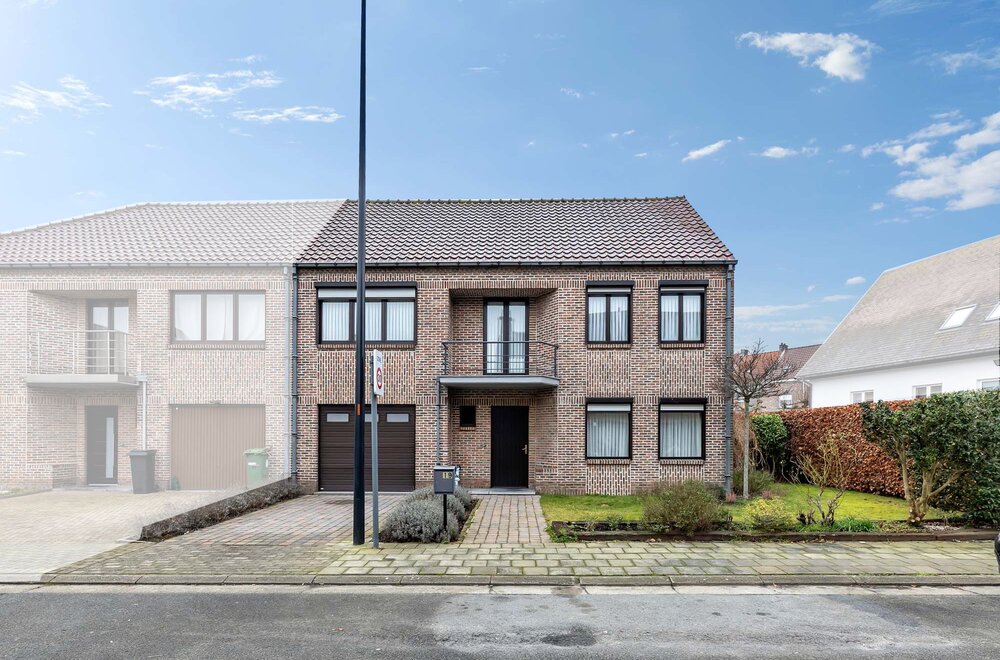 instapklare-hob-met-3-slaapkamers-garage-en-zonnige-tuin020.jpg