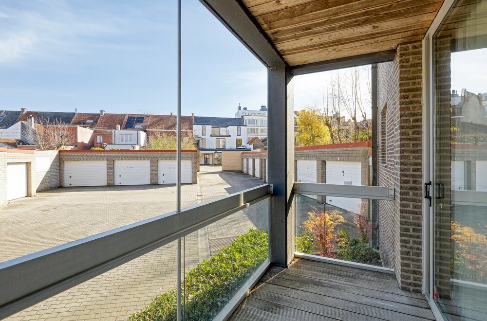 instapklaar-appartement-met-terras-te-koop-in-roeselare-007.jpg