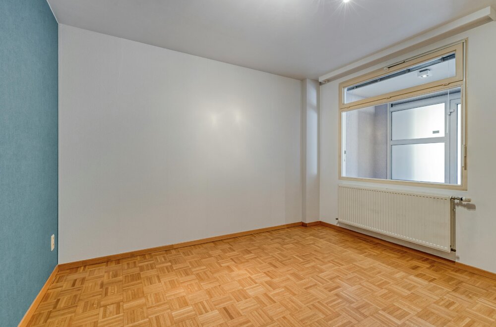 instapklaar-appartement-met-terras-te-koop-in-roeselare-017.jpg