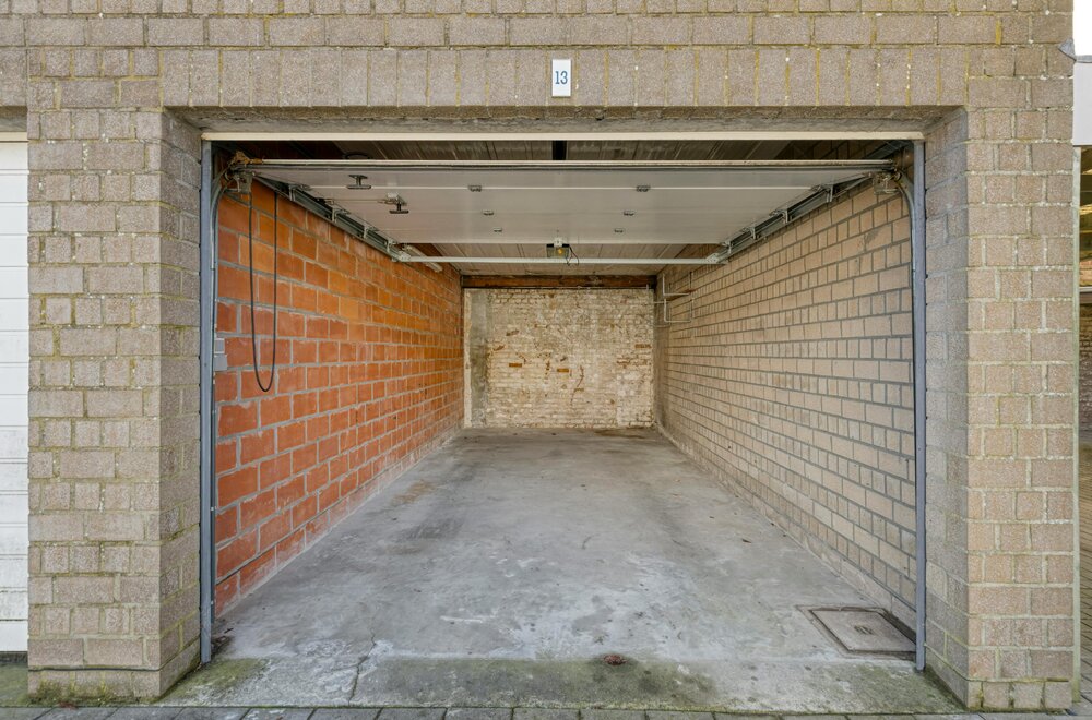 instapklaar-appartement-met-terras-te-koop-in-roeselare-018.jpg