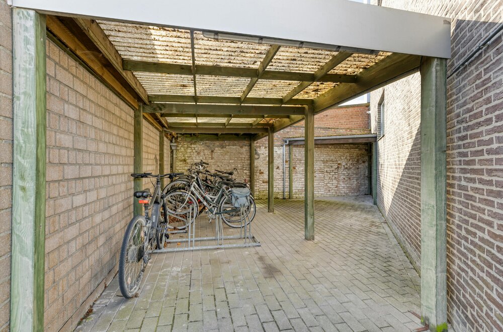 instapklaar-appartement-met-terras-te-koop-in-roeselare-019.jpg