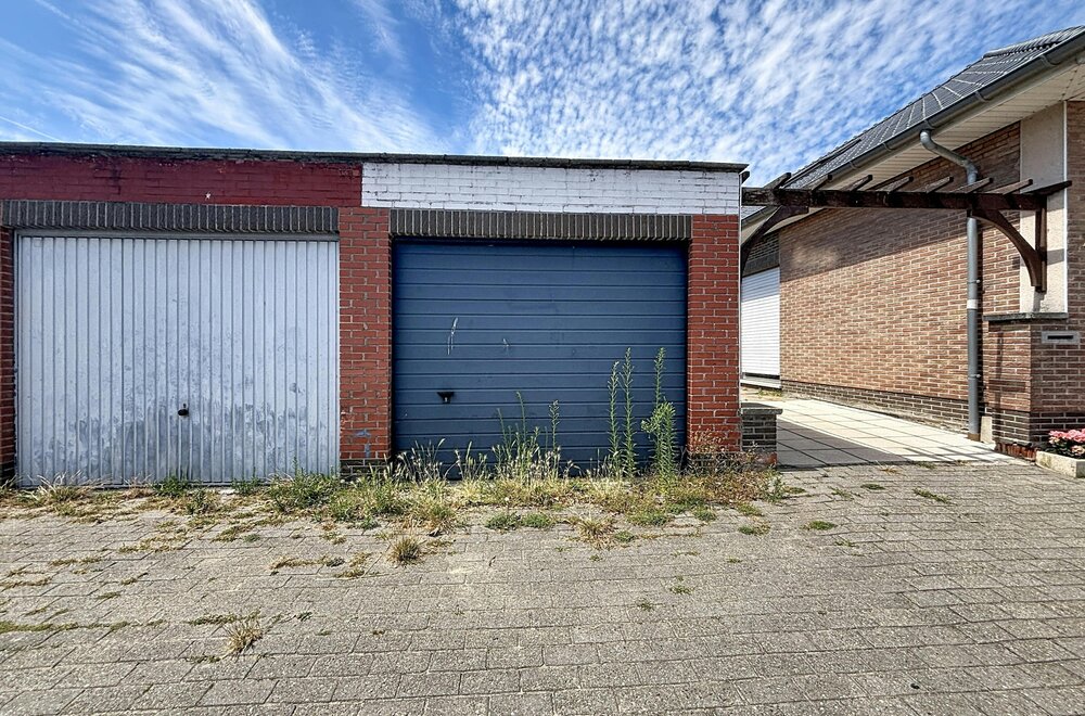 garagebox-te-koop-in-centrum-wuustwezel-002.jpg
