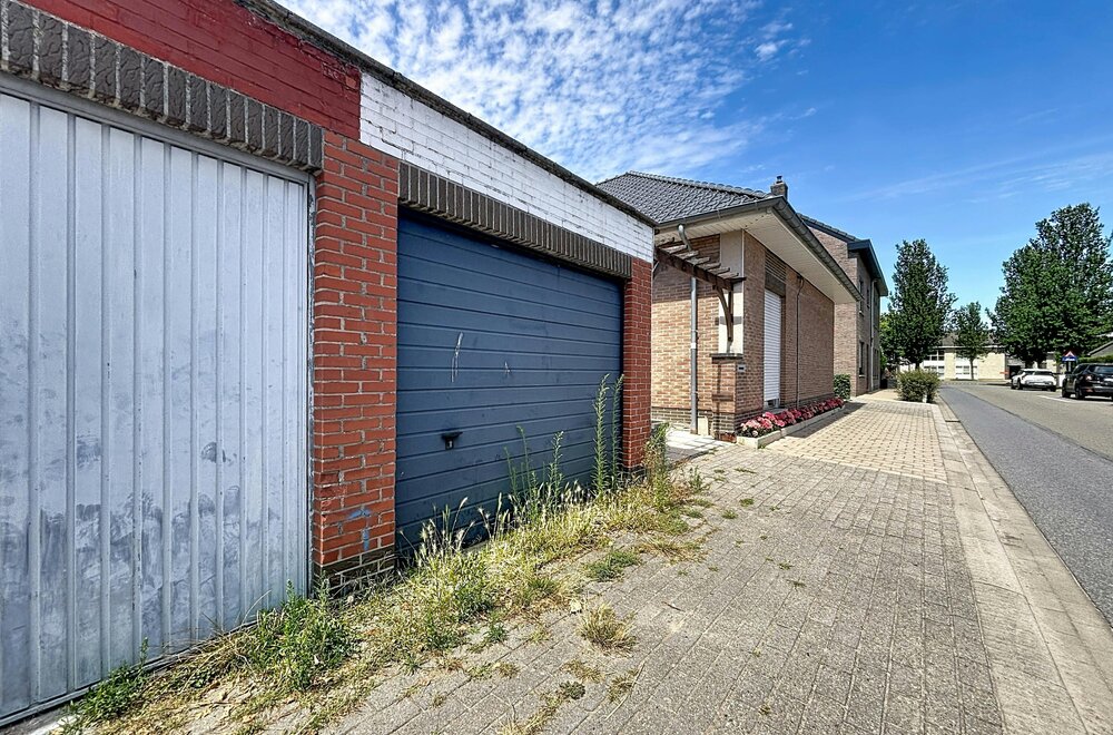 garagebox-te-koop-in-centrum-wuustwezel-003.jpg