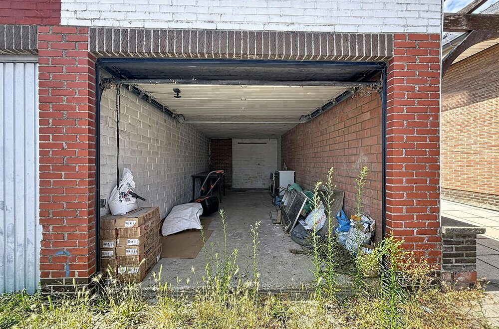 garagebox-te-koop-in-centrum-wuustwezel-005.jpg