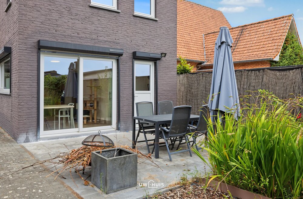 gerenoveerde-open-bebouwing-met-achterbouw-van-2009-tuin-en-garage-in-stekene016.jpg