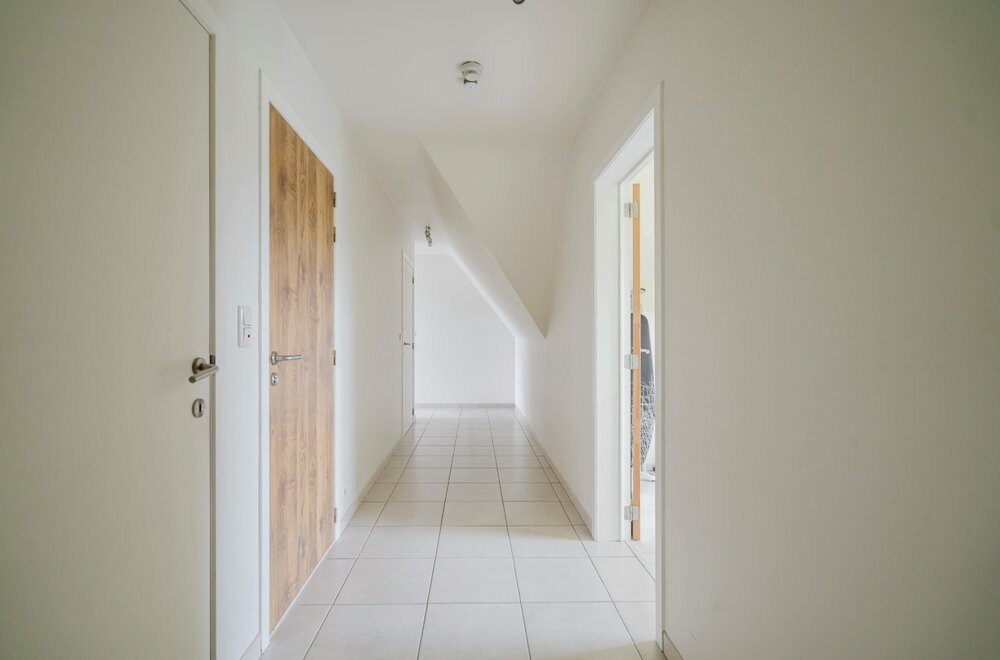 instapklaar-2-slaapkamerappartement-in-hartje-harelbeke008.jpg