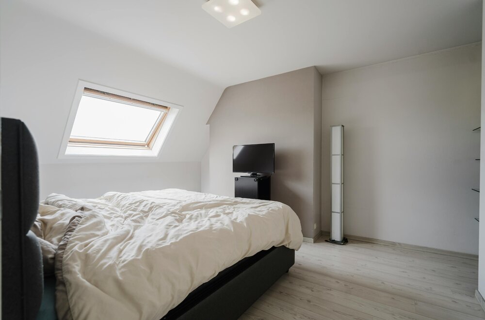 instapklaar-2-slaapkamerappartement-in-hartje-harelbeke009.jpg