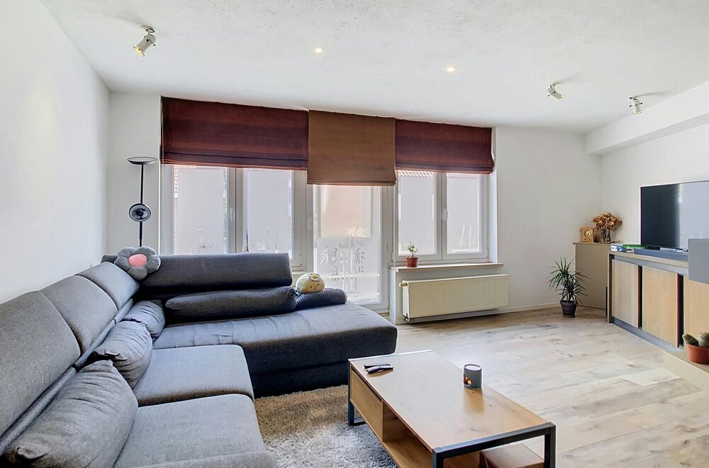 duplex-met-terras-en-autostaanplaats-te-koop-in-burcht003.jpg