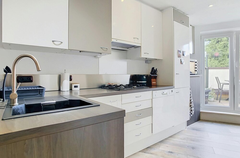 duplex-met-terras-en-autostaanplaats-te-koop-in-burcht007.jpg