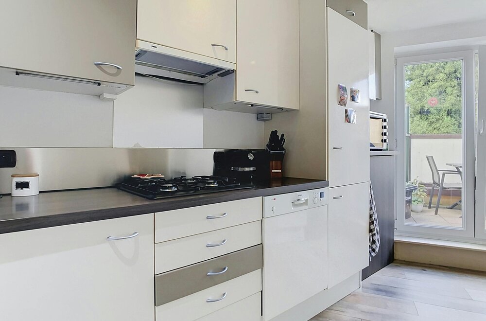 duplex-met-terras-en-autostaanplaats-te-koop-in-burcht009.jpg