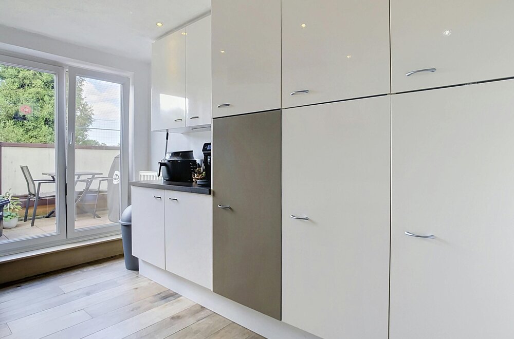 duplex-met-terras-en-autostaanplaats-te-koop-in-burcht010.jpg