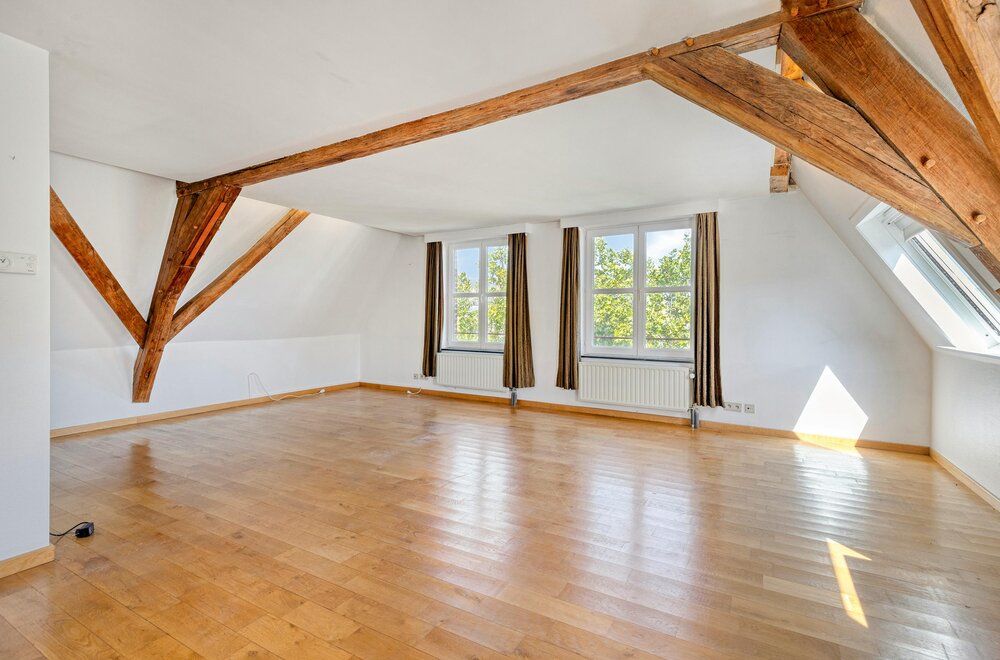 2-slaapkamer-duplex-met-terras-en-topzicht-te-koop002.jpg