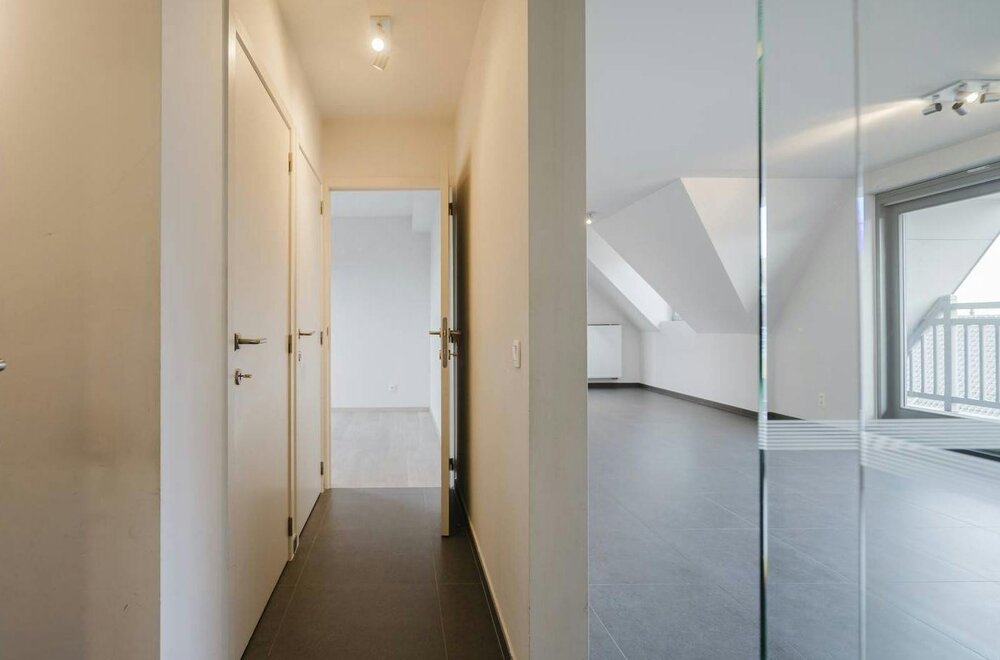 2-slaapkamerappartement-te-koop-in-harelbeke010.jpg