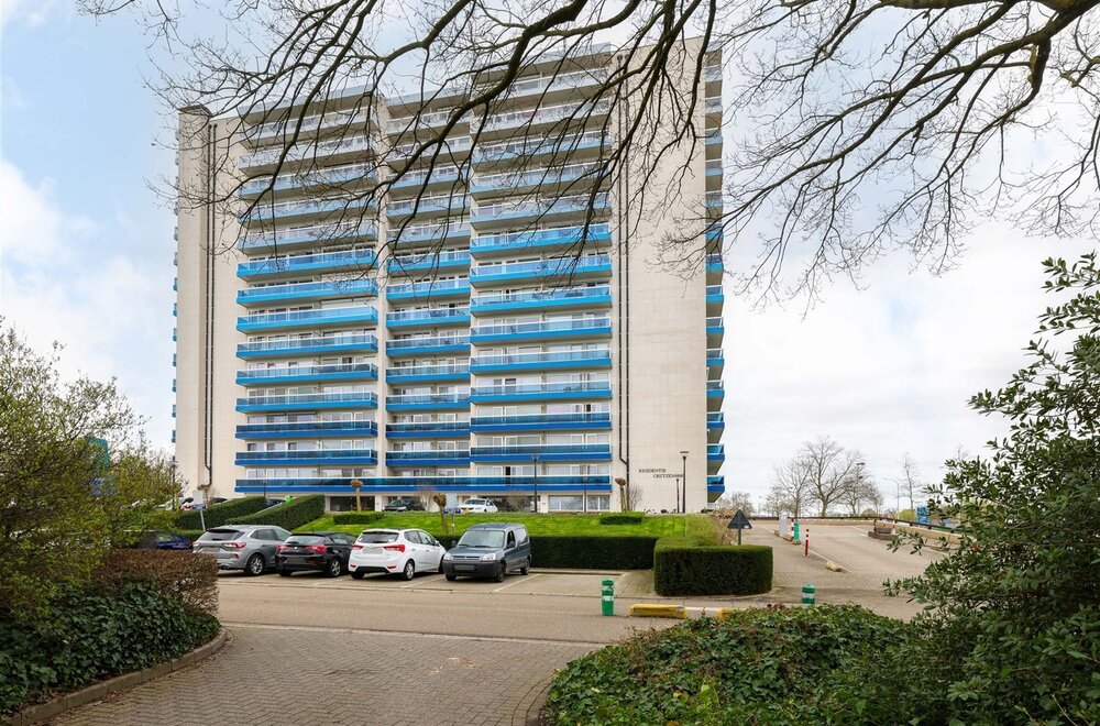 gelijkvloers-lichtrijk-appartement-met-zonnig-terras-vlakbij-het-centrum-van-hasselt-mogelijkheid-tot-handelspand013.jpg