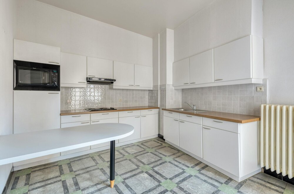 appartement-met-3-kamers-en-garagebox-te-koop-in-centrum-kortrijk006.jpg