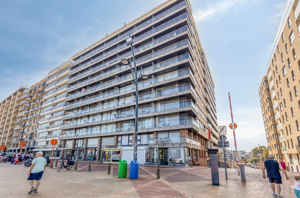 appartement-te-koop-in-blankenberge-met-frontaal-zeezicht001.jpg