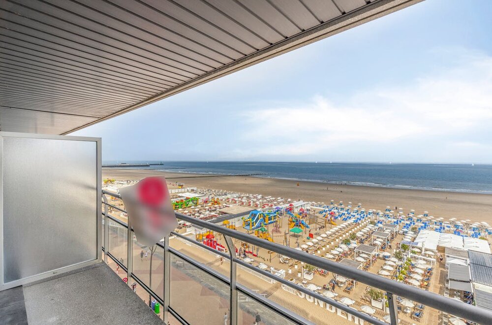 appartement-te-koop-in-blankenberge-met-frontaal-zeezicht006.jpg
