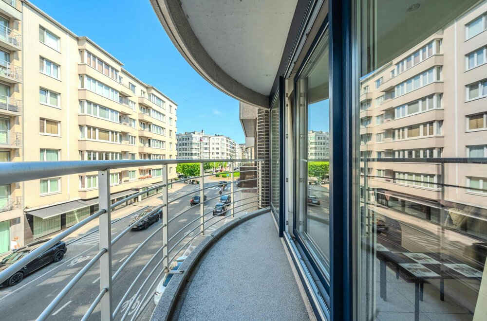 ruim-investeringsappartement-met-2-slaapkamers-te-oostende001.jpg