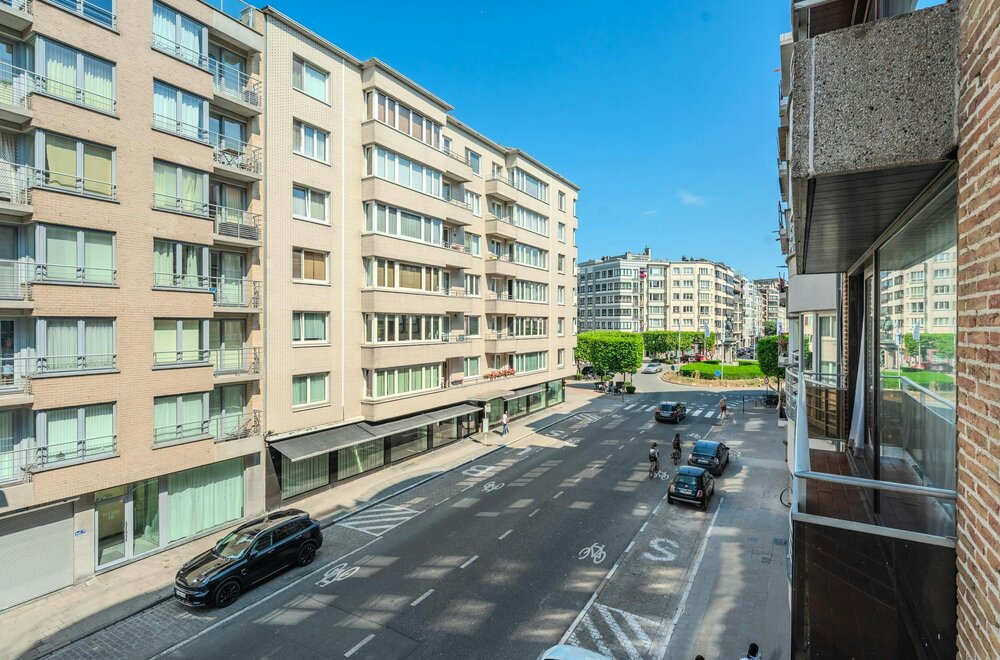 ruim-investeringsappartement-met-2-slaapkamers-te-oostende002.jpg
