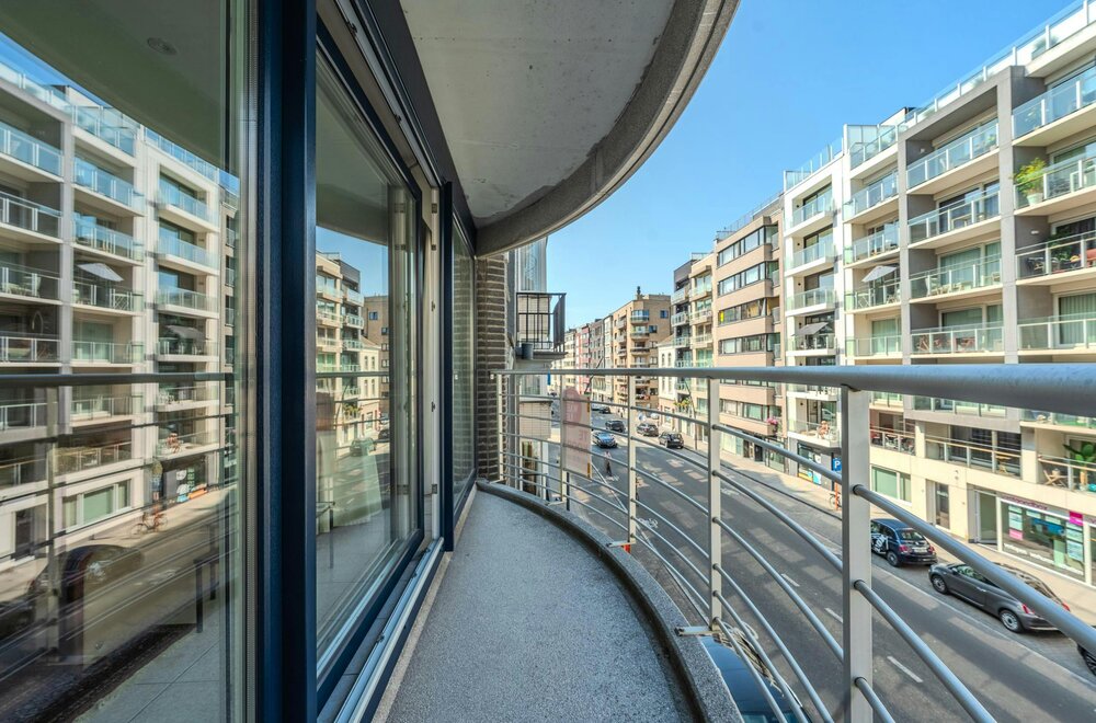 ruim-investeringsappartement-met-2-slaapkamers-te-oostende006.jpg