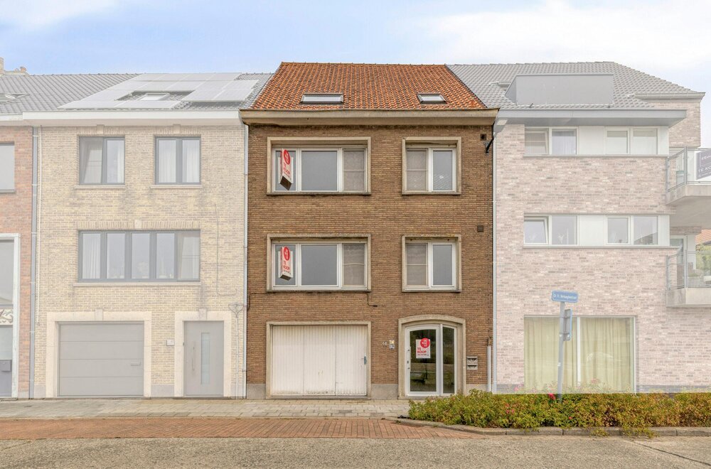op-te-frissen-opbrengsteigendom-te-koop-in-blankenberge001.jpg