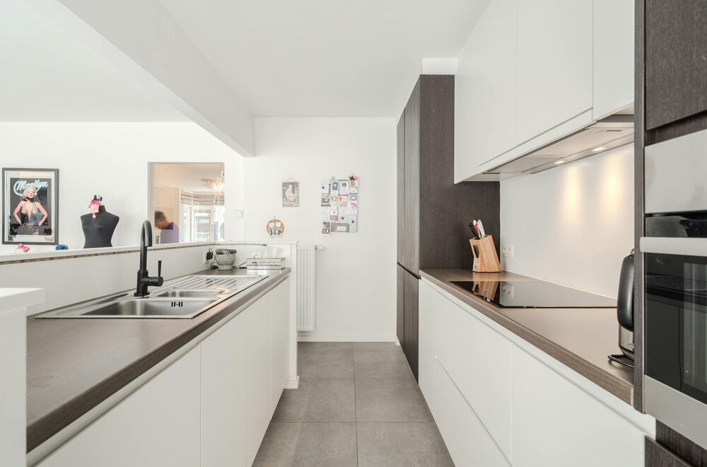 gerenoveerd-2-slaapkamer-appartement-op-topligging-006.jpg