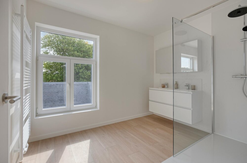 modern-energiezuinig-en-instapklaar-huis-te-koop-in-poperinge013.jpg