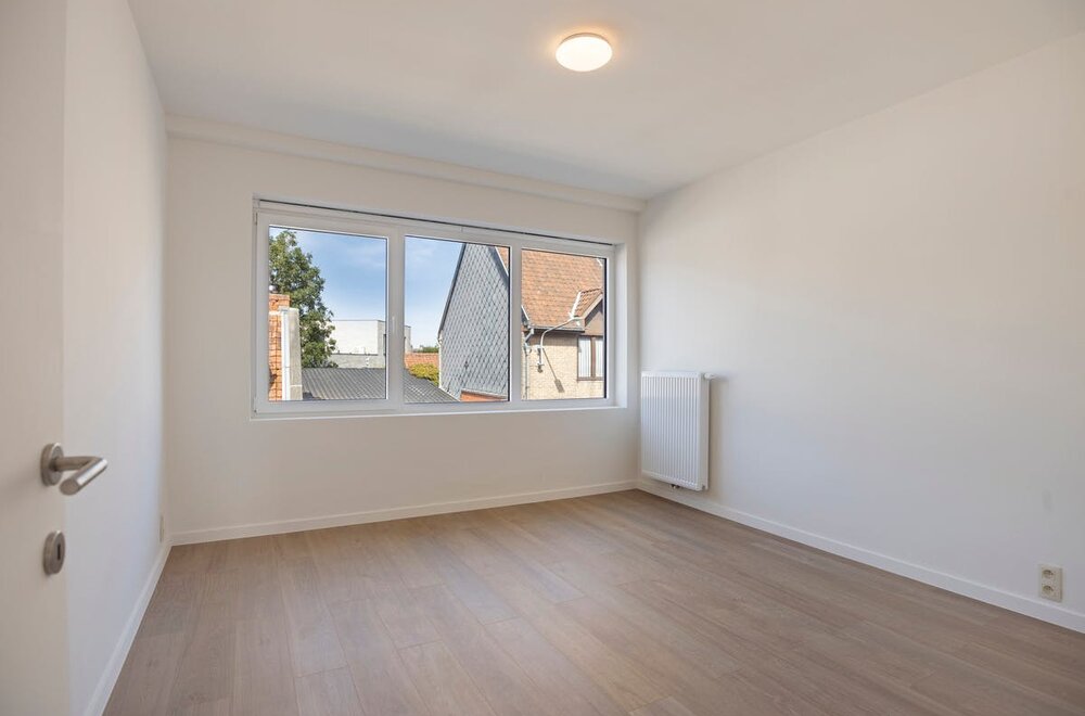 modern-energiezuinig-en-instapklaar-huis-te-koop-in-poperinge021.jpg