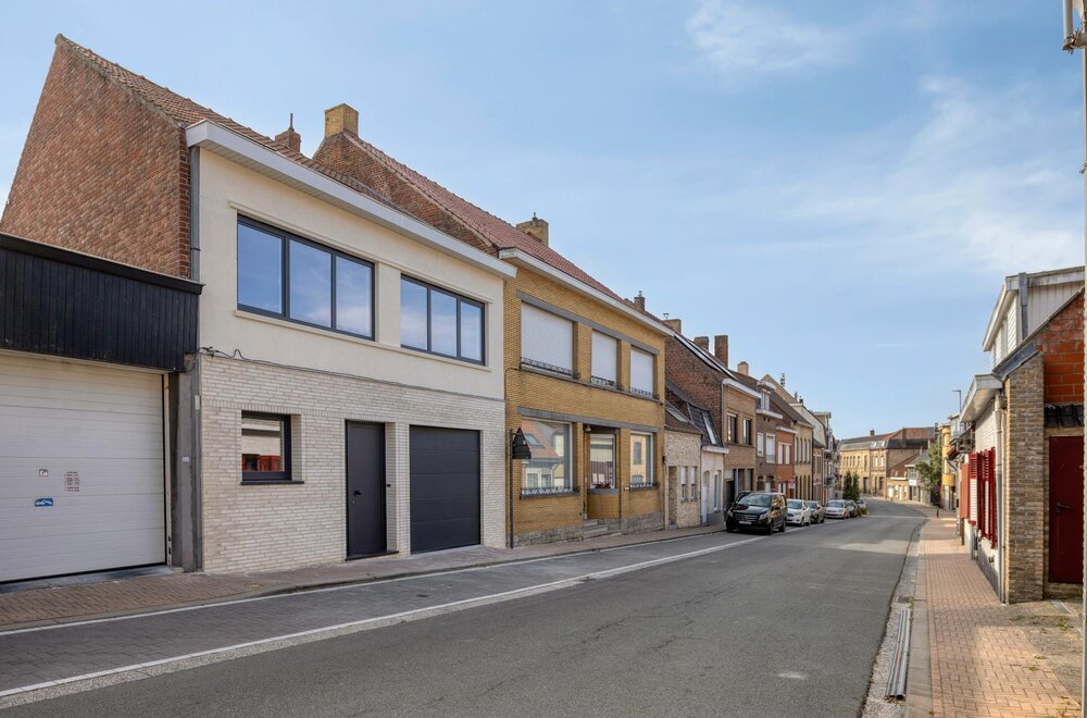 modern-energiezuinig-en-instapklaar-huis-te-koop-in-poperinge034.jpg